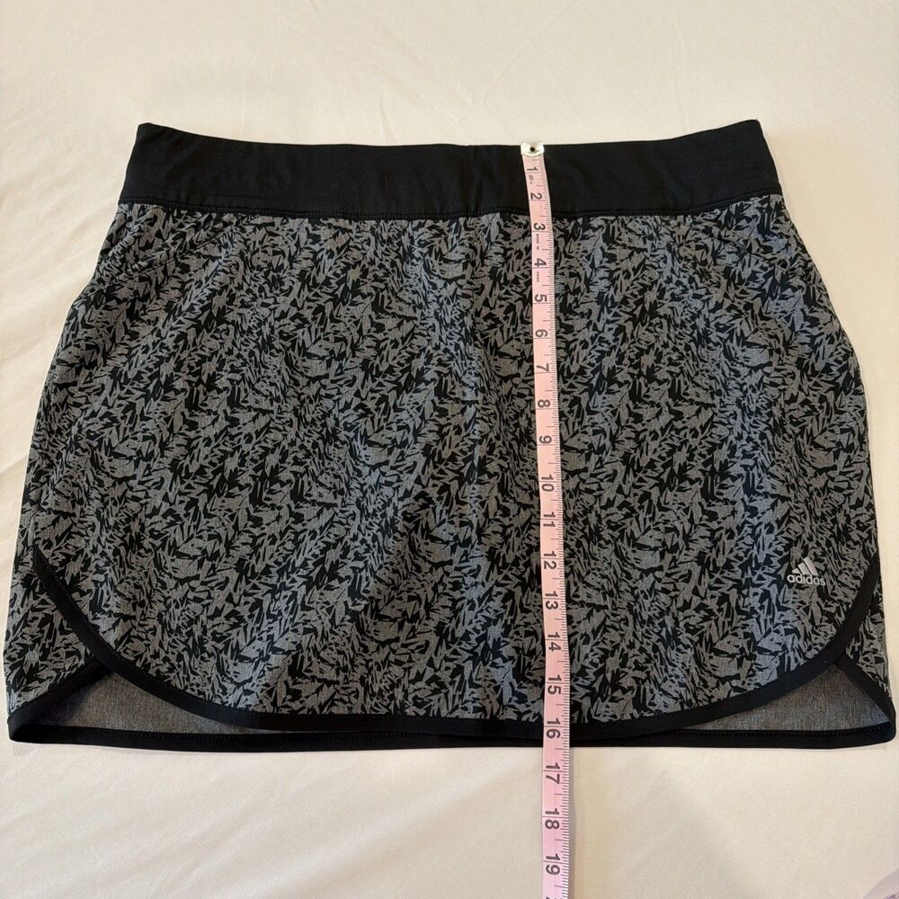 NWT Adidas Womens L Golf Skort Gray Black Print Stretch Athletic Pockets Skirt - Picture 13 of 14